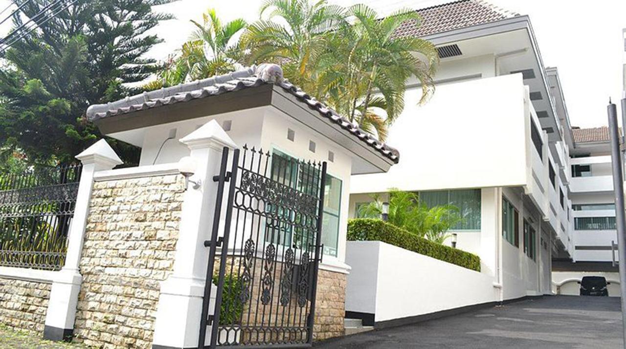 ג'קרטה Kusuma Atmadja Residence מראה חיצוני תמונה